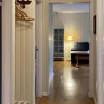 2 Bedroom Stunning In *