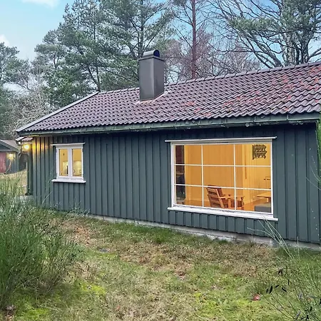 بيت للعطل 2 Bedroom Stunning In *