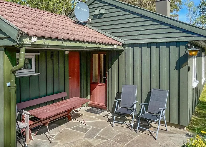 2 Bedroom Stunning In Casa de Férias Kristiansand