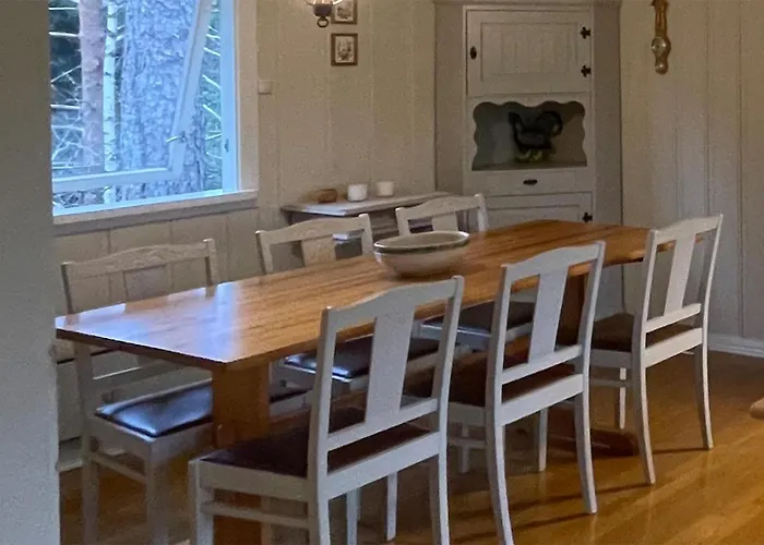 2 Bedroom Stunning In Casa de Férias Kristiansand